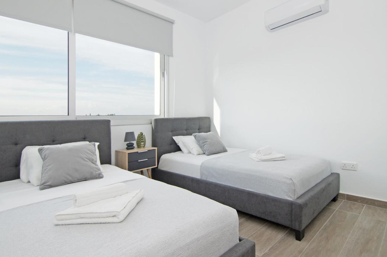 Villa Thea Athena Protaras Bagian luar foto