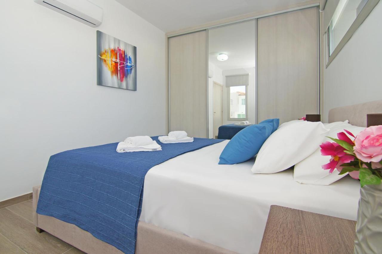 Villa Thea Athena Protaras Bagian luar foto