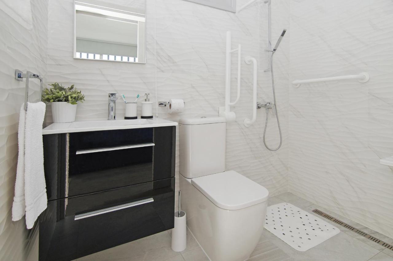 Villa Thea Athena Protaras Bagian luar foto